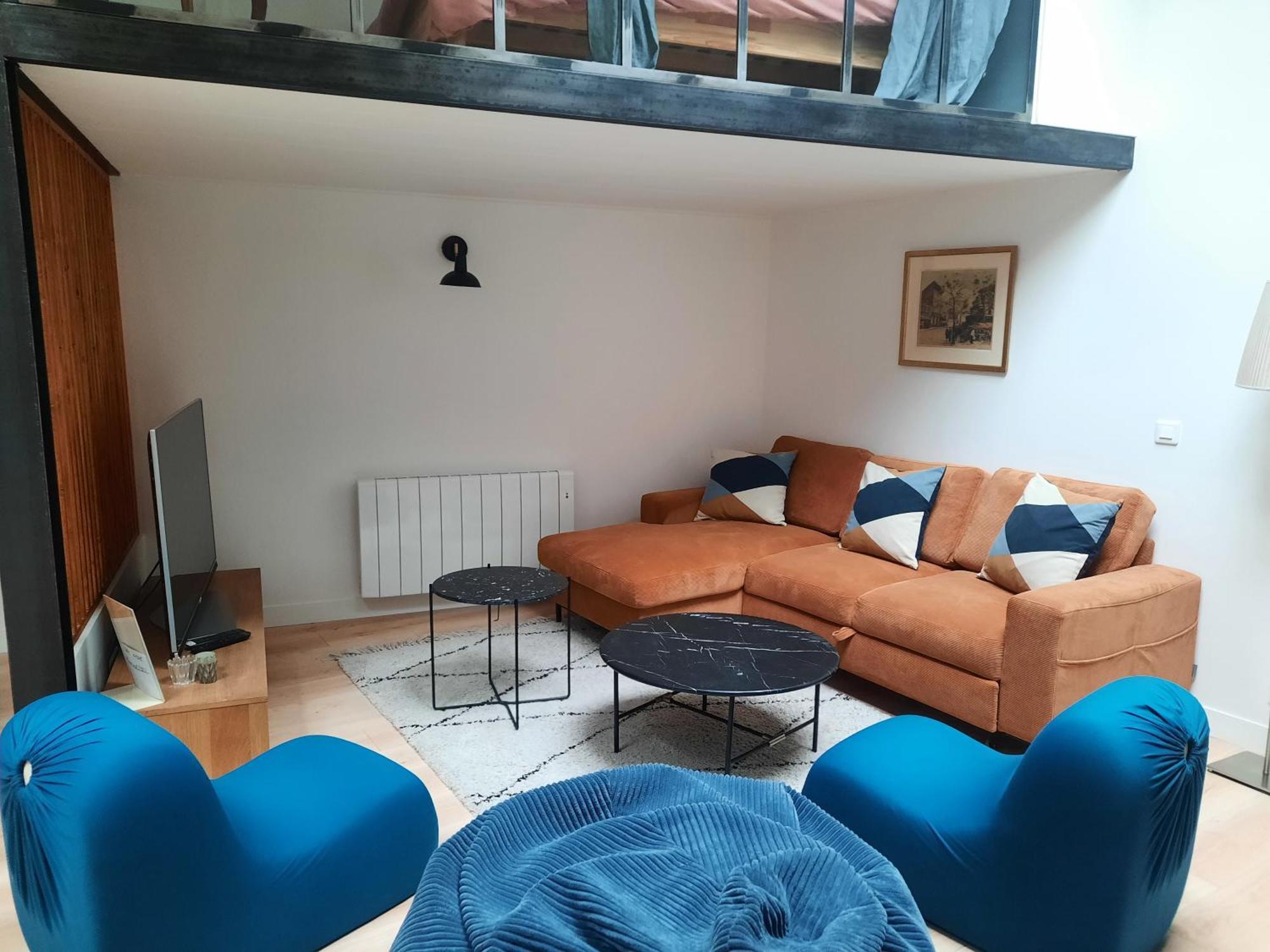 Homestay Loft 4-5 Personnes A Montmartre - Parking Prive Sur Reservation